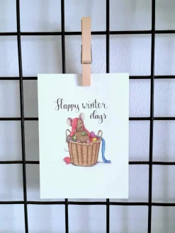 Anillustration Ansichtkaart Muisje in mand winterkleding