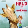 Kleine held op sokken