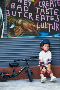 Micro Step Mini Micro Loopfiets Classic Zwart